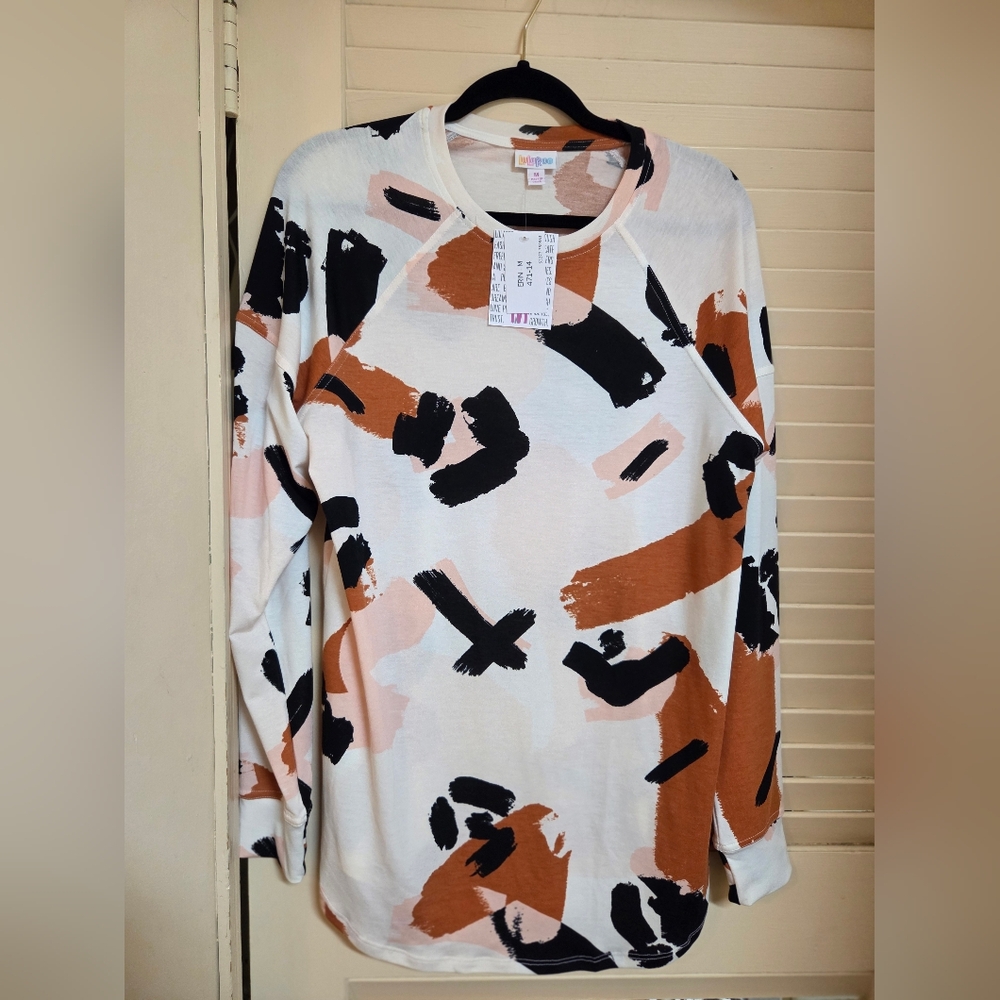 Lularoe Erin Top. Medium
